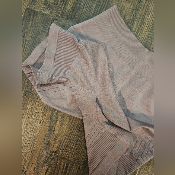 Alphalete Ozone Biker Shorts - Picture 4 of 6